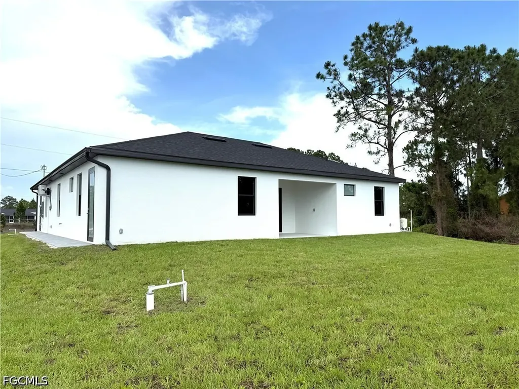 1134 Holmes Avenue S Lehigh Acres FL 33974