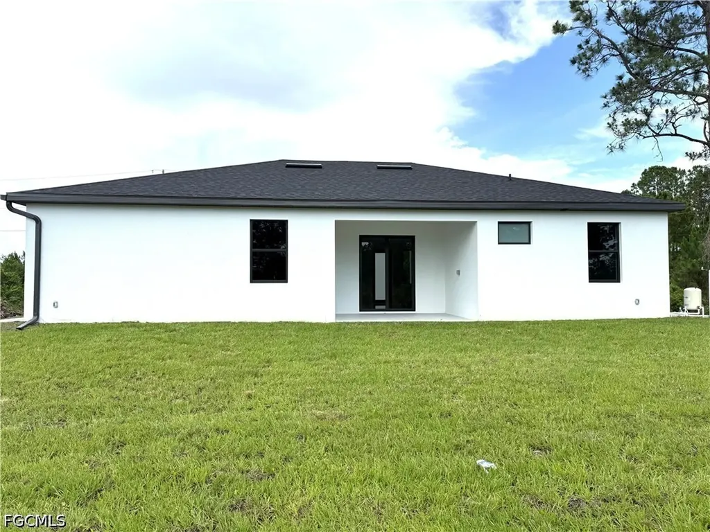 1134 Holmes Avenue S Lehigh Acres FL 33974