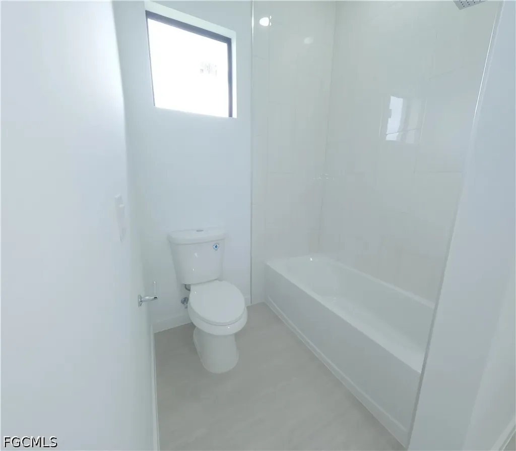 2441 NW 8th Terrace Cape Coral FL 33993