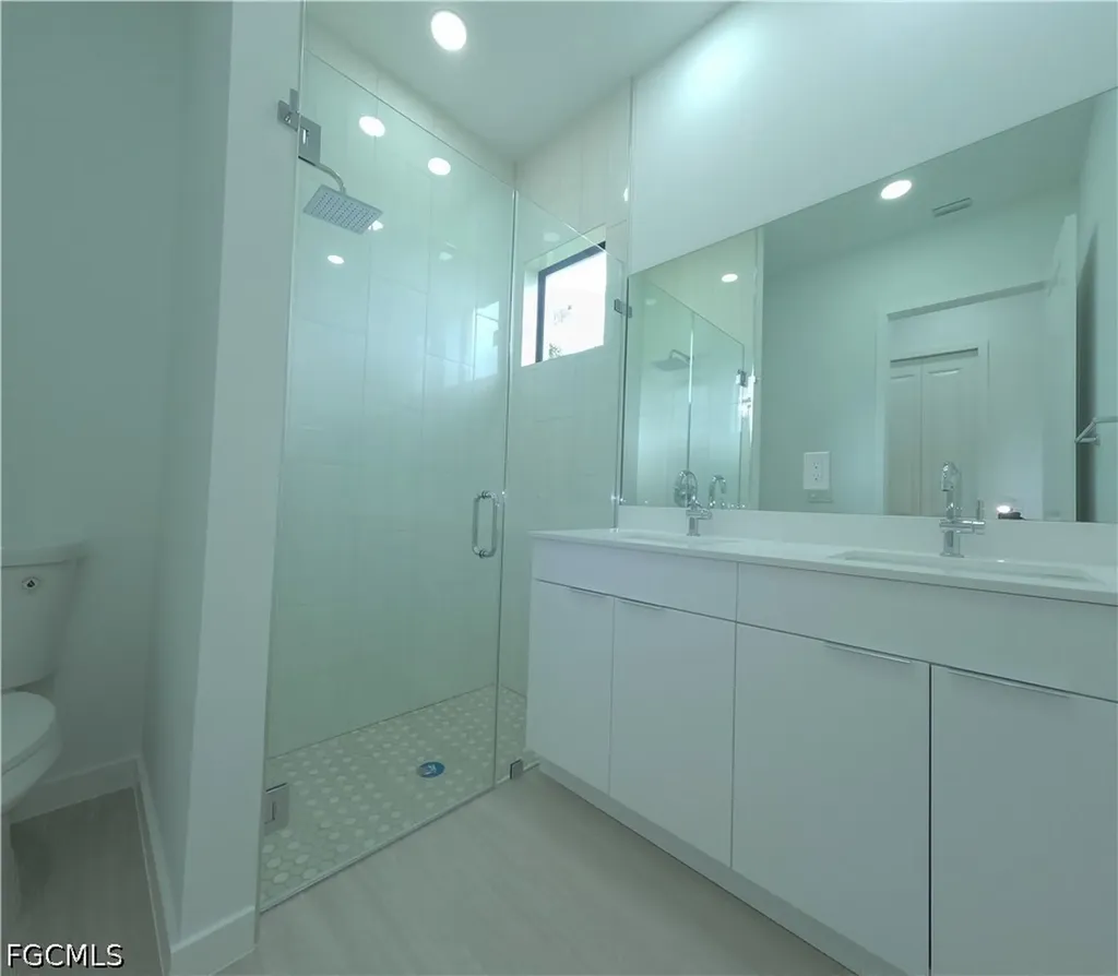 2441 NW 8th Terrace Cape Coral FL 33993