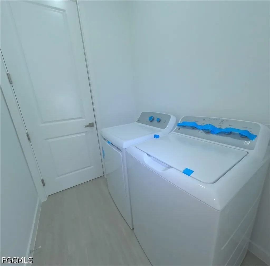 2441 NW 8th Terrace Cape Coral FL 33993