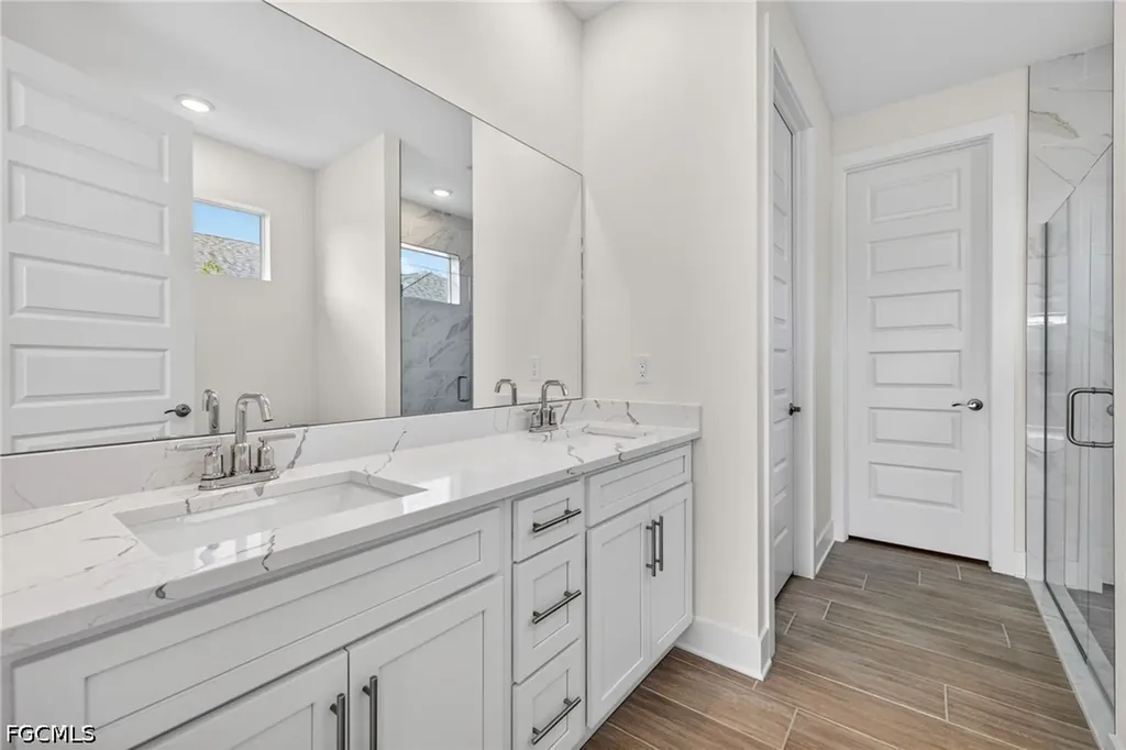 3033 SW 11th Place Cape Coral FL 33914