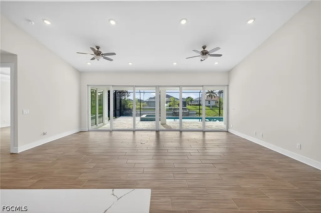 3033 SW 11th Place Cape Coral FL 33914