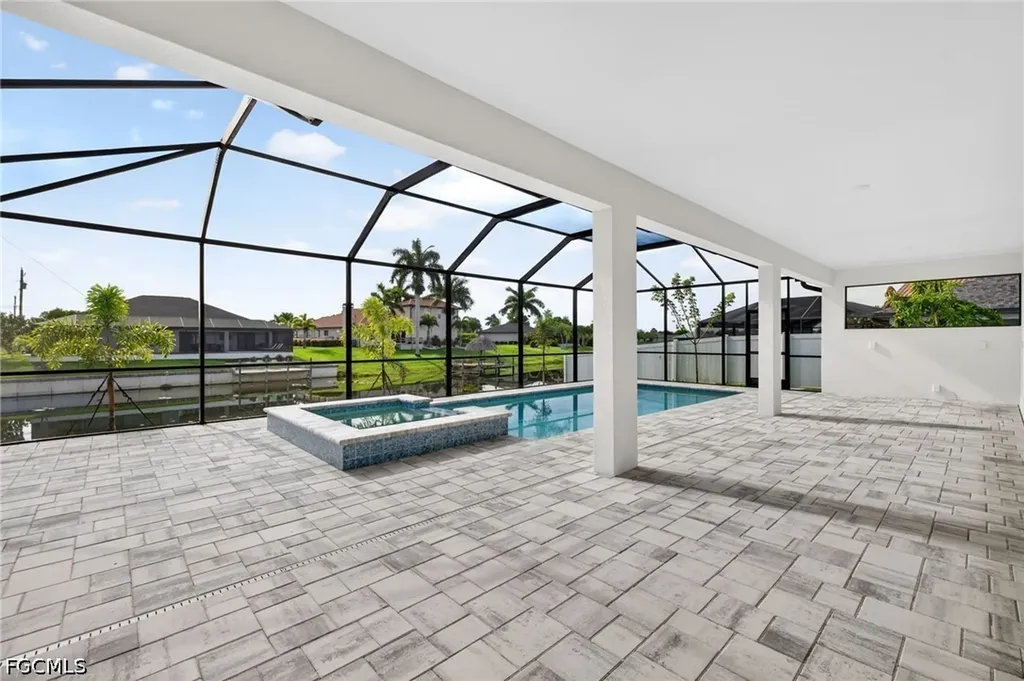 3033 SW 11th Place Cape Coral FL 33914