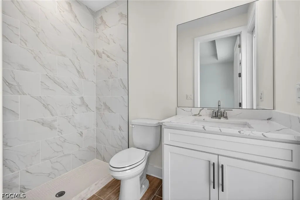 3033 SW 11th Place Cape Coral FL 33914
