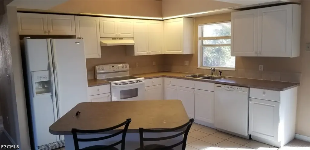 1144 Essex Street E Lehigh Acres FL 33974
