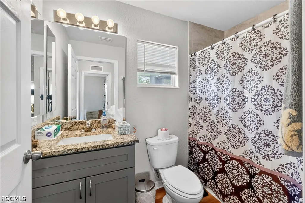 1904 NW Embers Terrace Cape Coral FL 33993