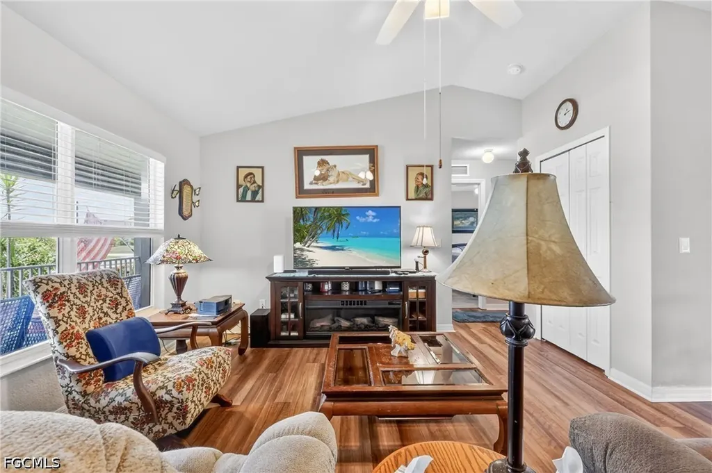 1904 NW Embers Terrace Cape Coral FL 33993