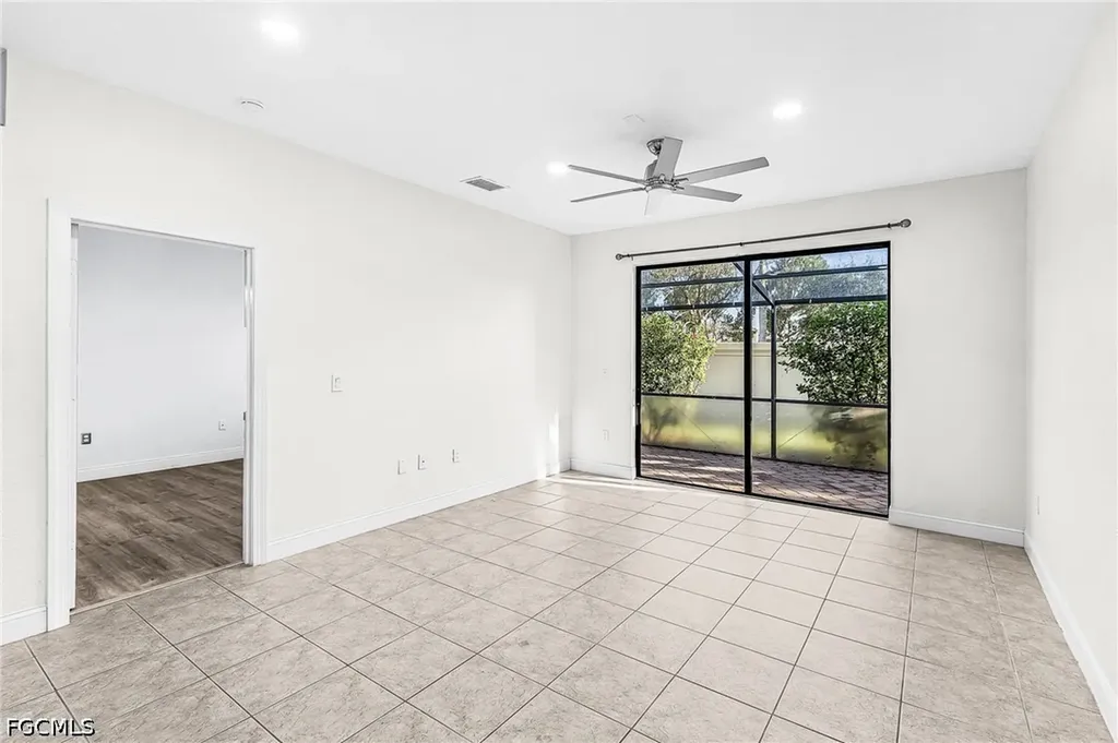7542 Bristol Circle Naples FL 34120