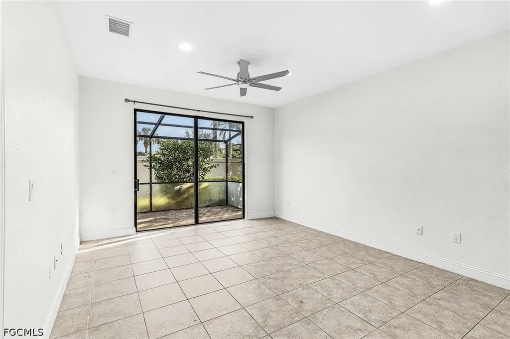 7542 Bristol Circle Naples FL 34120