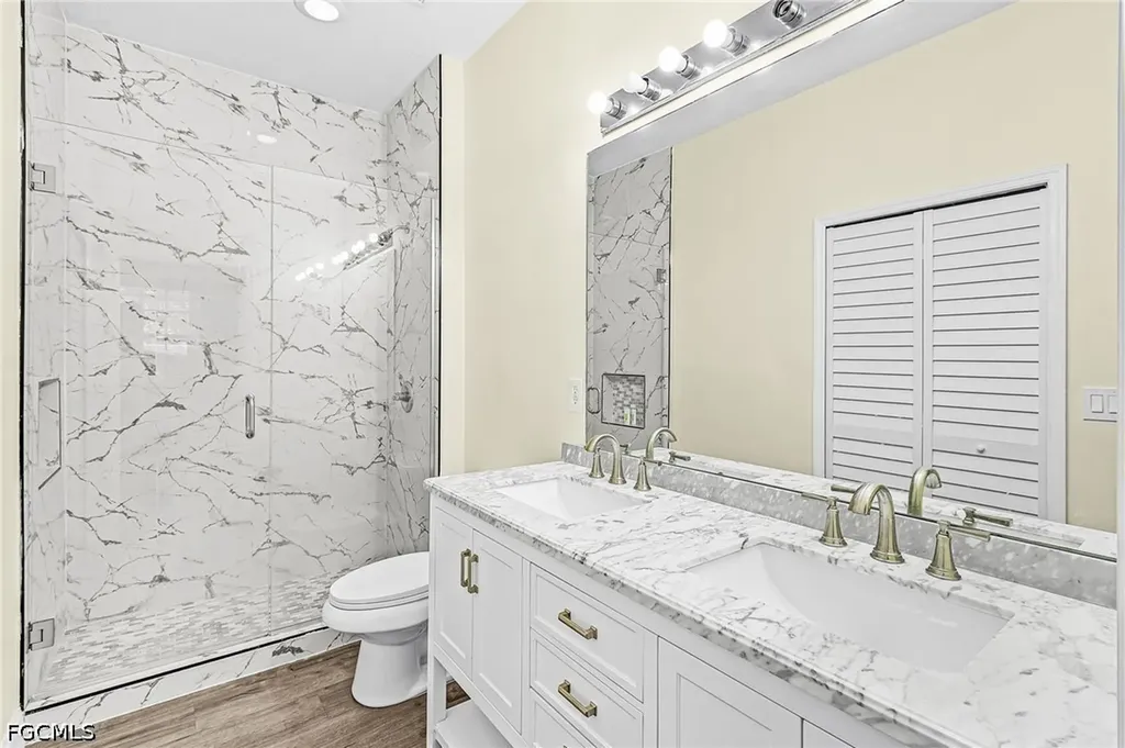 7542 Bristol Circle Naples FL 34120