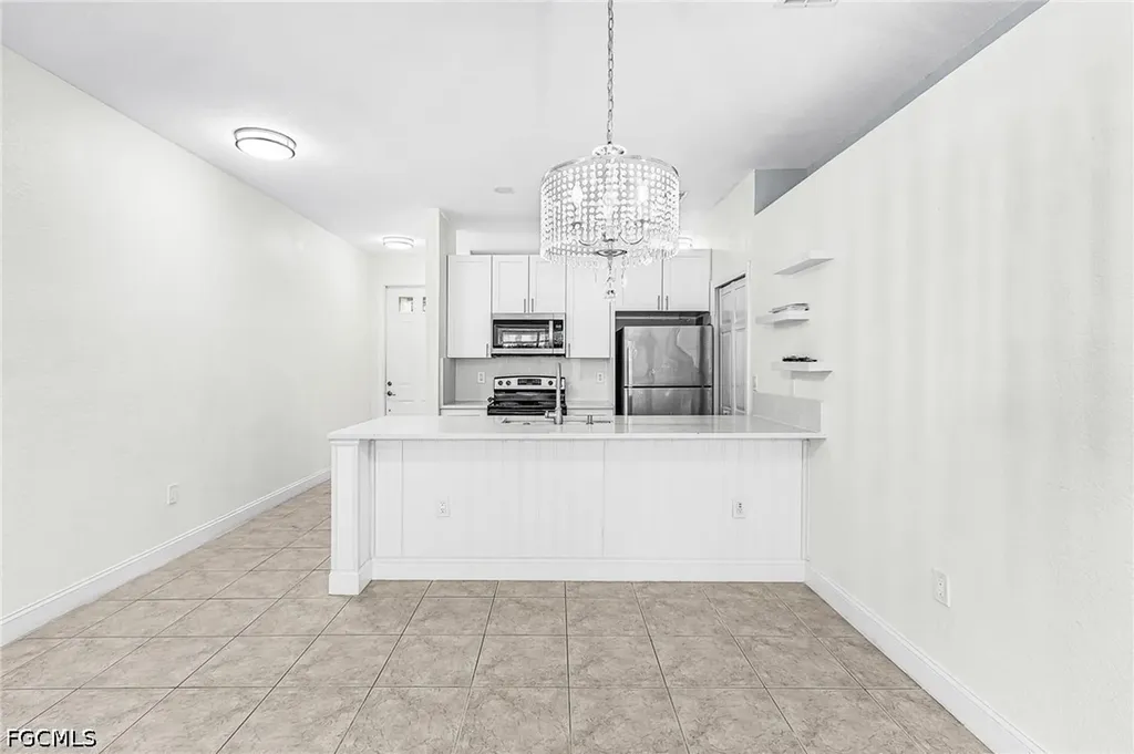 7542 Bristol Circle Naples FL 34120