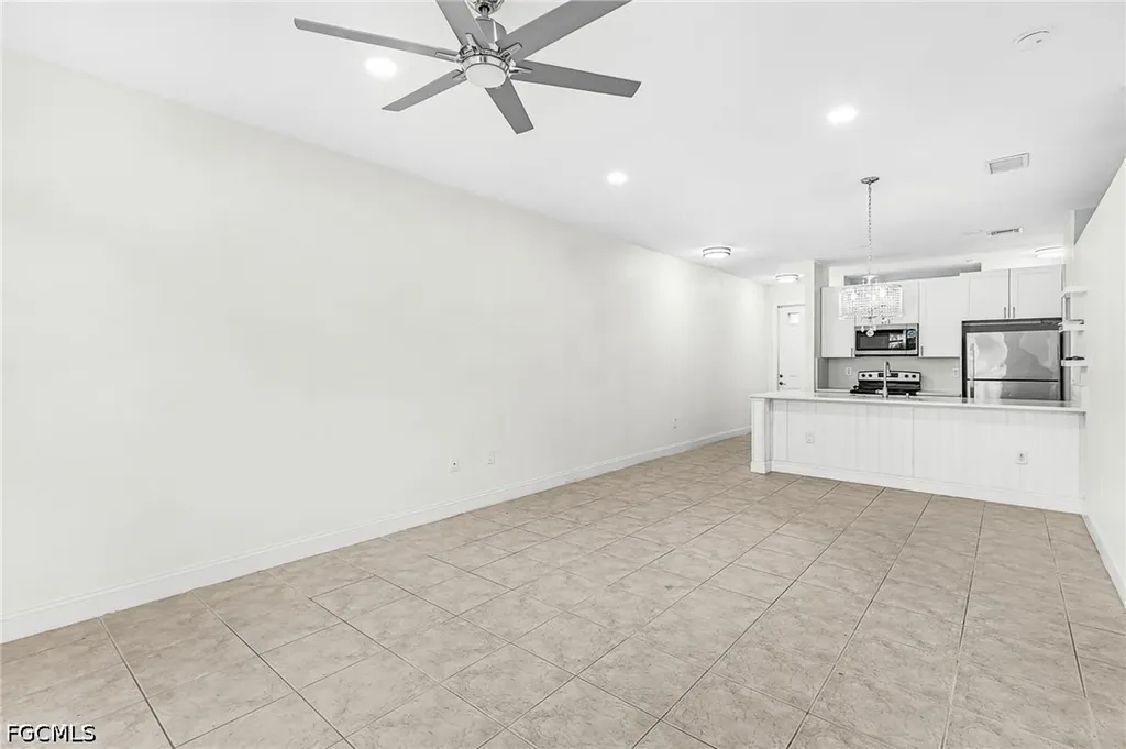 7542 Bristol Circle Naples FL 34120