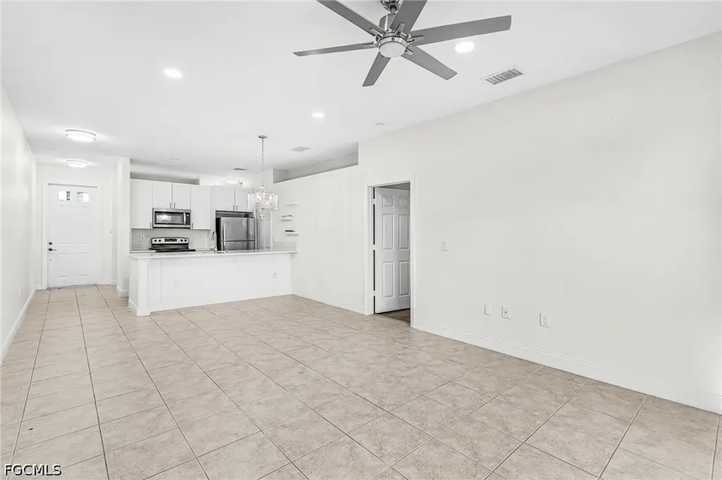 7542 Bristol Circle Naples FL 34120