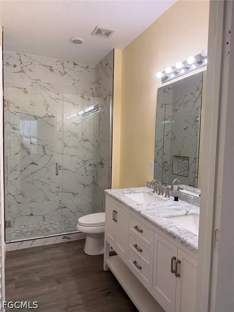 7542 Bristol Circle Naples FL 34120