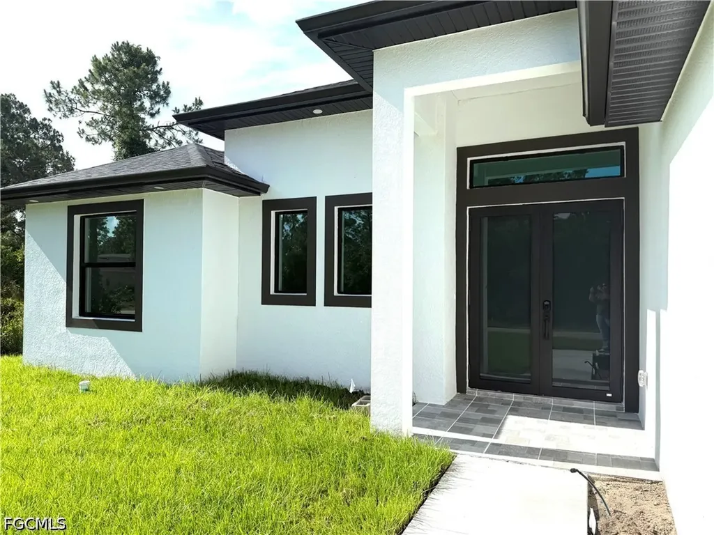 920 Binkley Street E Lehigh Acres FL 33974