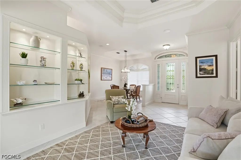 326 Cypress Way W Naples FL 34110
