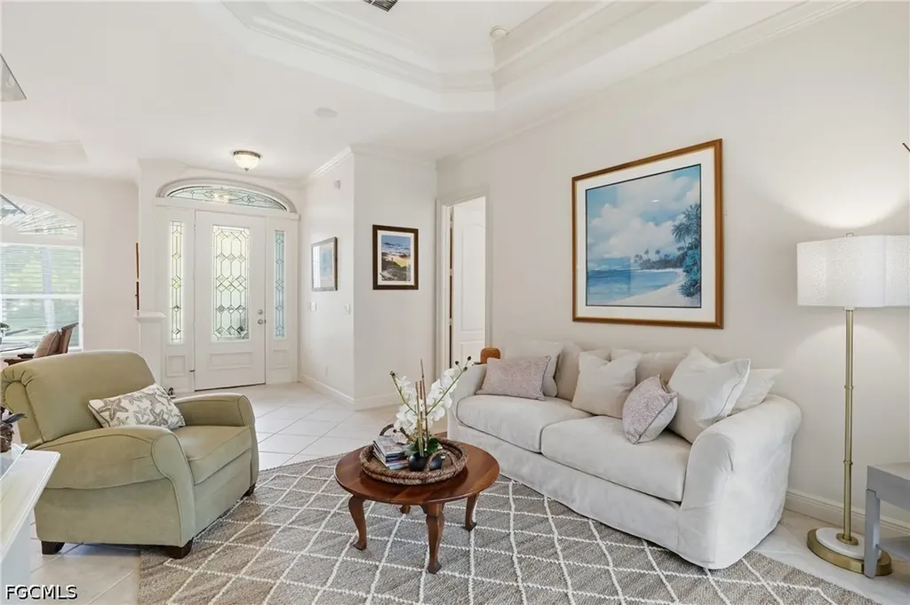 326 Cypress Way W Naples FL 34110
