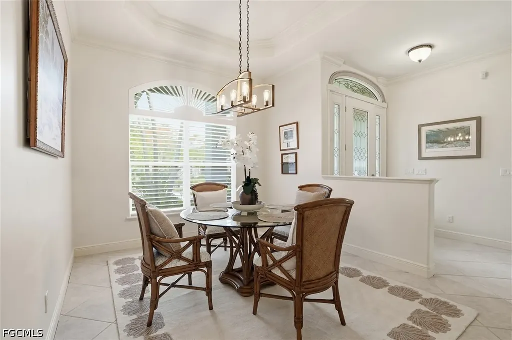 326 Cypress Way W Naples FL 34110