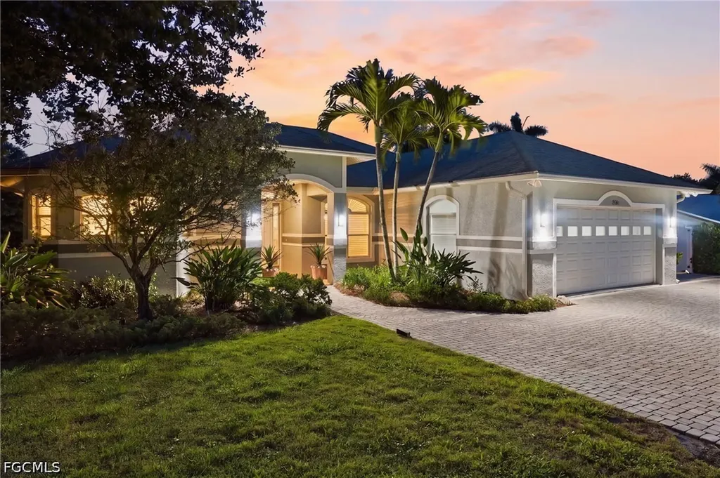 326 Cypress Way W Naples FL 34110