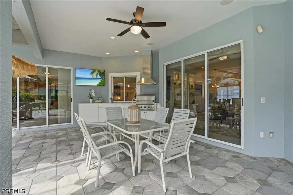 326 Cypress Way W Naples FL 34110