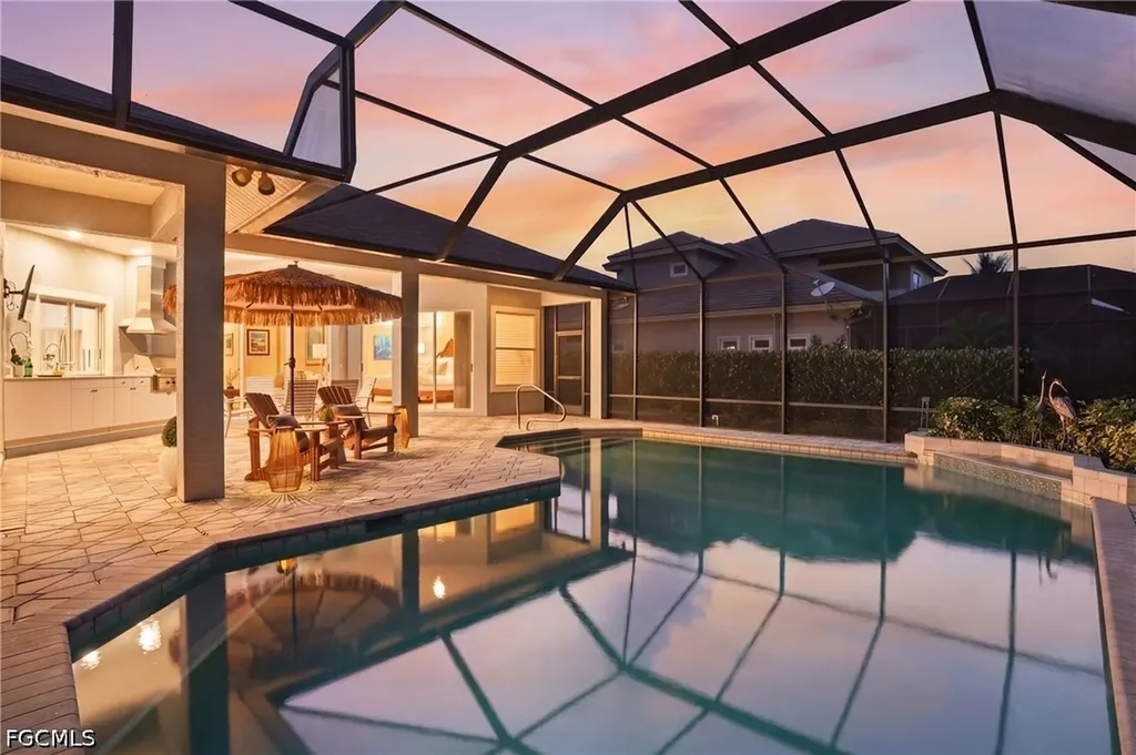 326 Cypress Way W Naples FL 34110