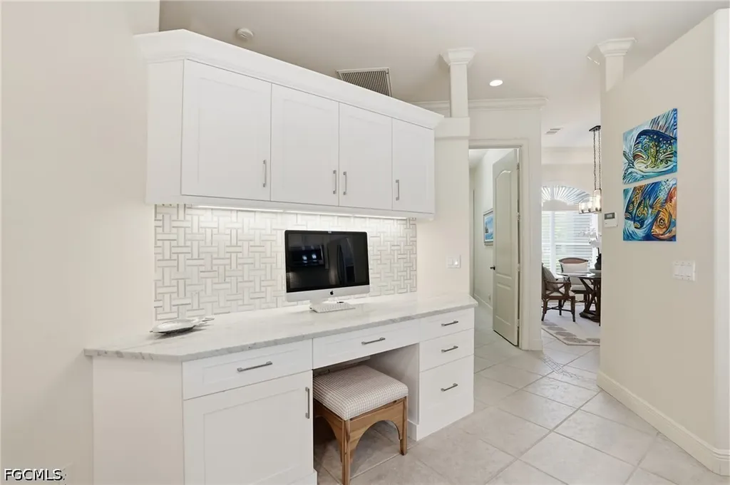326 Cypress Way W Naples FL 34110