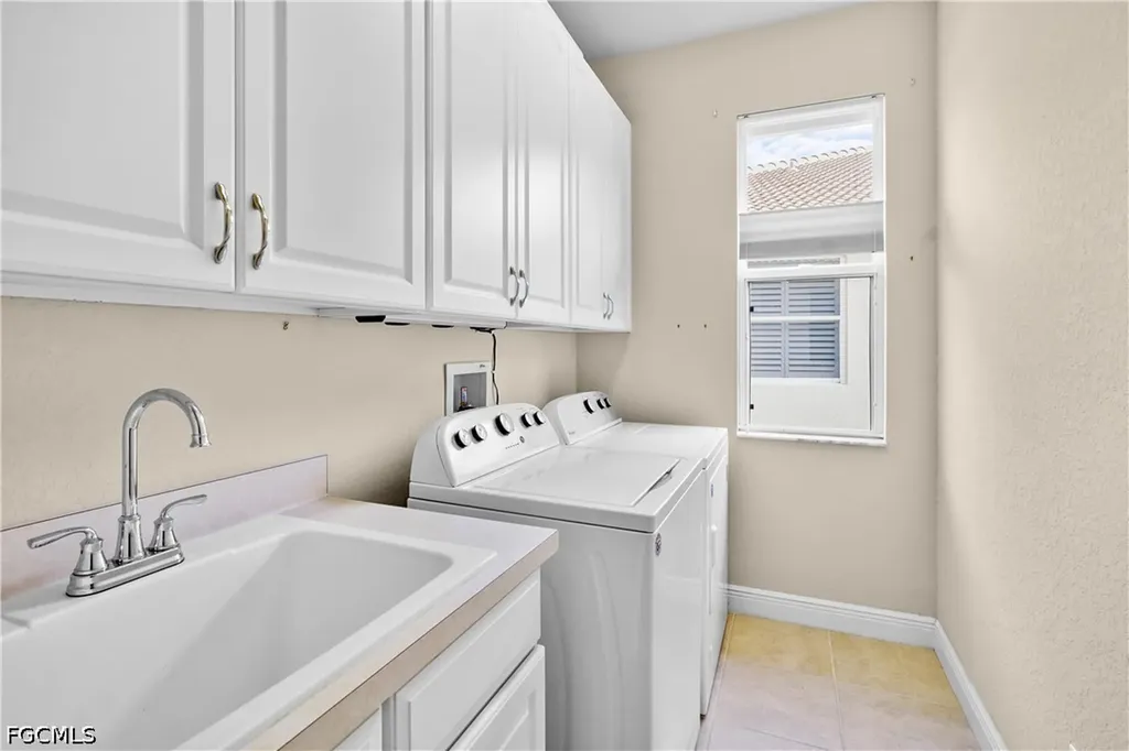 8831 Largo Mar Drive Estero FL 33967