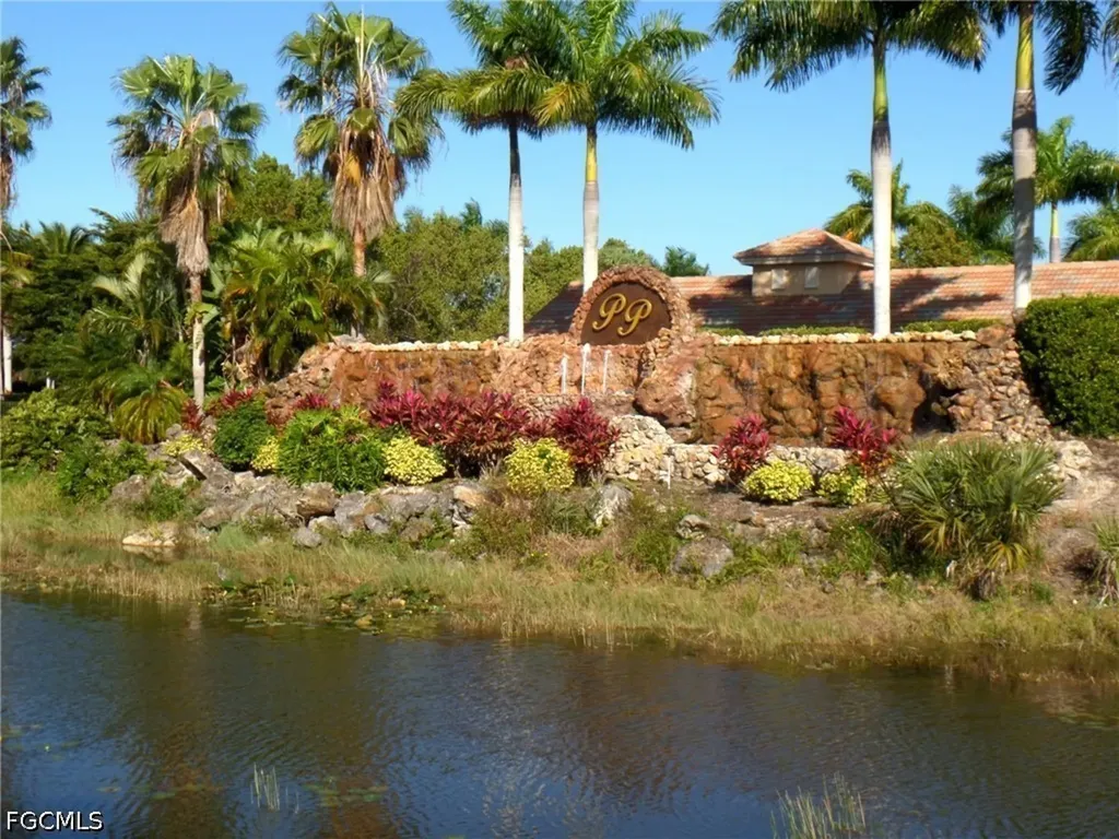 Fort Myers FL, 4213 Liron Avenue, Unit 202