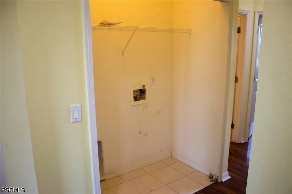4213 Liron Avenue Fort Myers FL 33916
