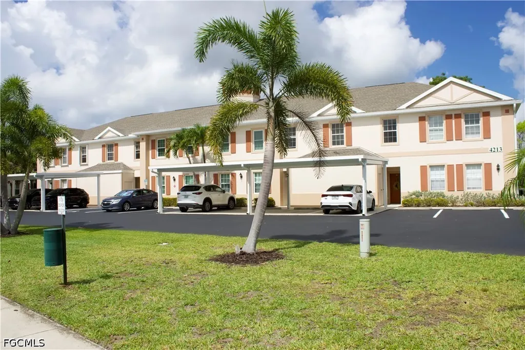 4213 Liron Avenue Fort Myers FL 33916