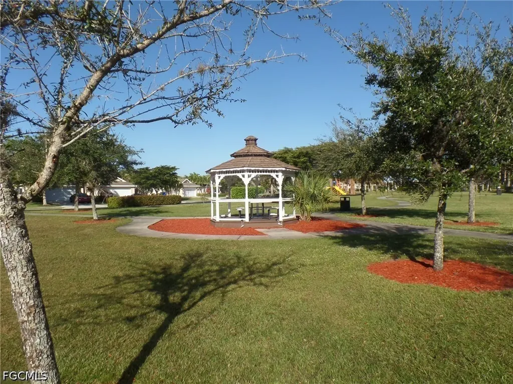 4213 Liron Avenue Fort Myers FL 33916