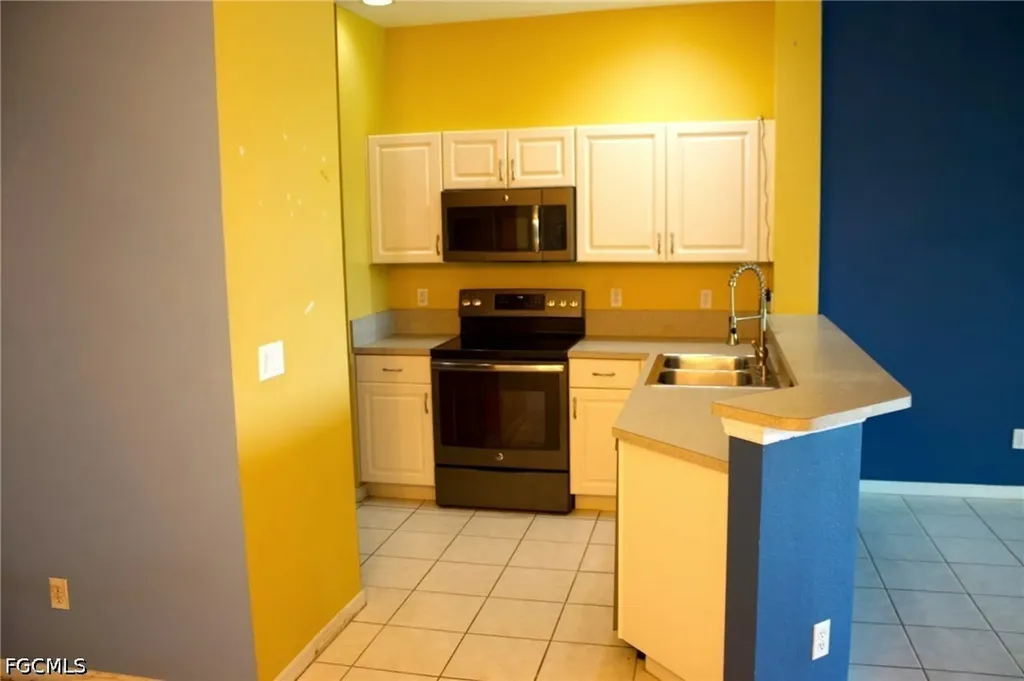 4213 Liron Avenue Fort Myers FL 33916