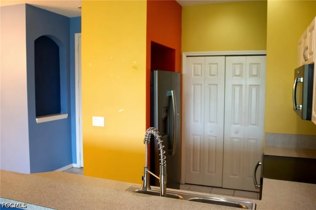 4213 Liron Avenue Fort Myers FL 33916