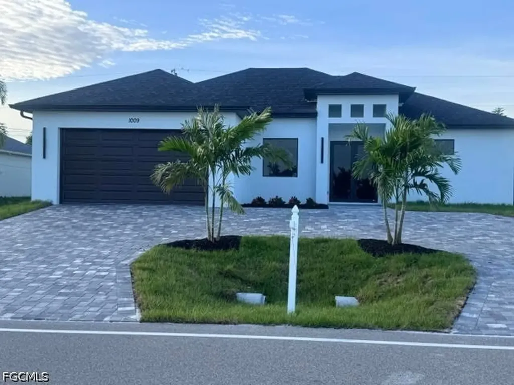 Cape Coral FL, 1009 Tropicana Parkway W
