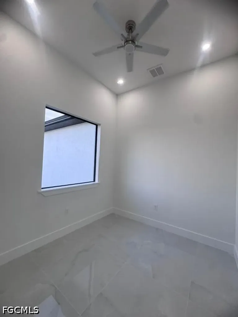 1009 Tropicana Parkway W Cape Coral FL 33993
