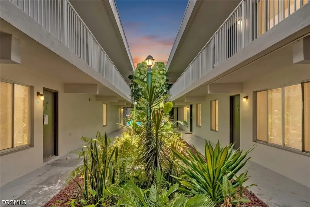 1830 Maravilla Avenue Fort Myers FL 33901