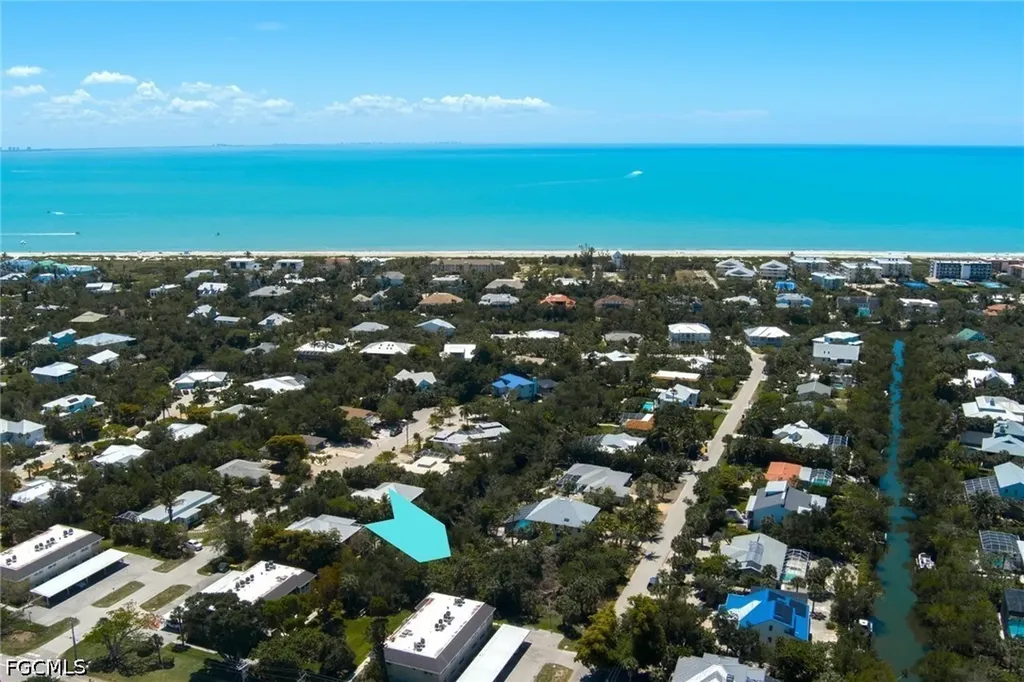1084 S Yachtsman Drive Sanibel FL 33957