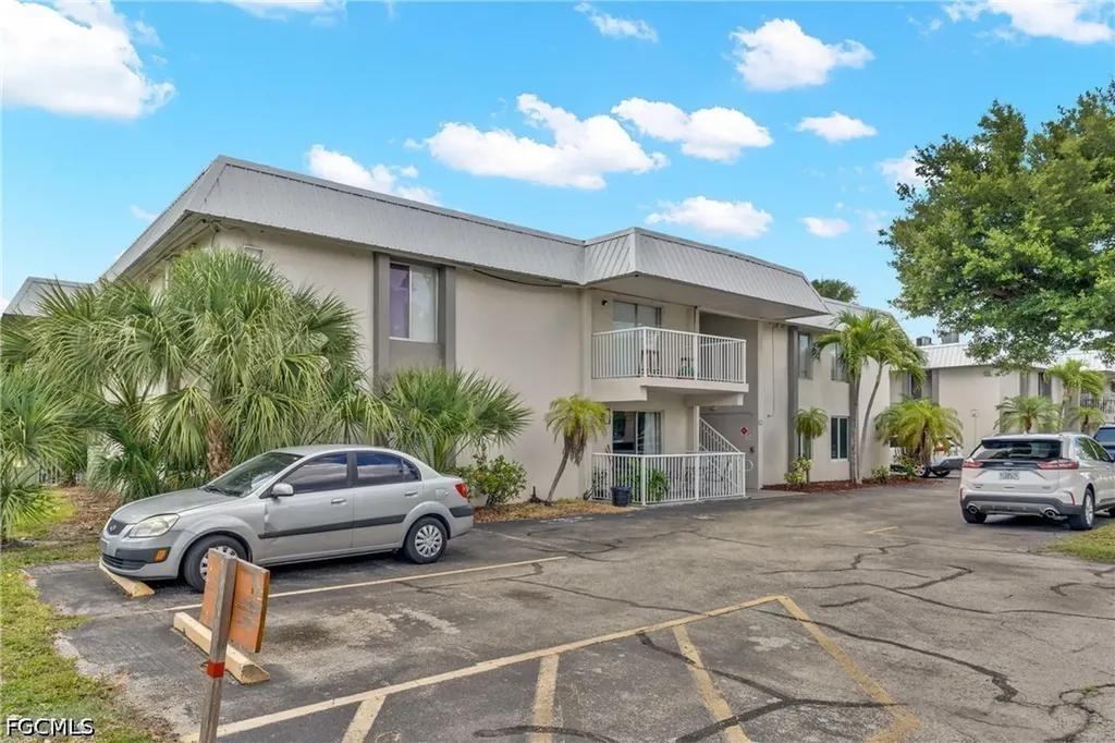 1830 Maravilla Avenue Fort Myers FL 33901