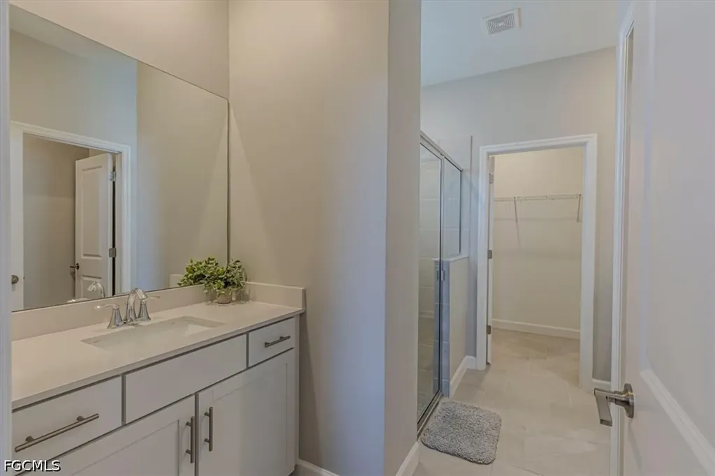 19504 Hinkley Drive Estero FL 33928