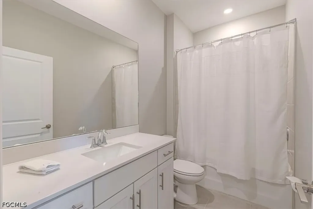 19504 Hinkley Drive Estero FL 33928