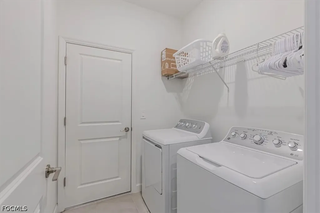 19504 Hinkley Drive Estero FL 33928