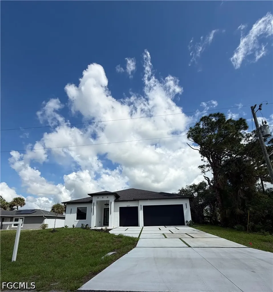 6037 N Moss Circle Labelle FL 33935