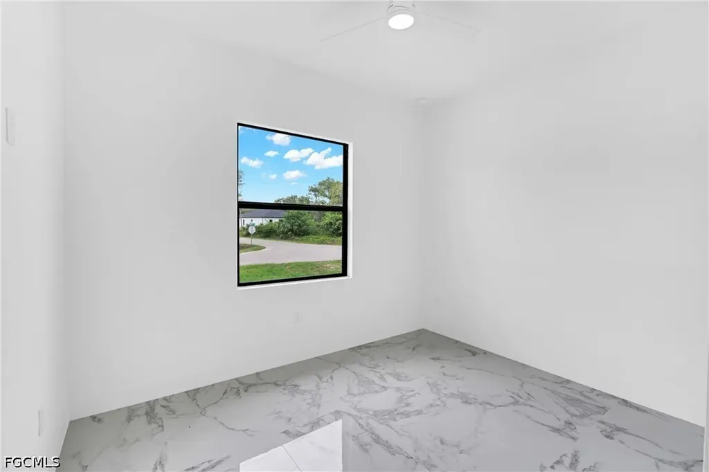 6037 N Moss Circle Labelle FL 33935
