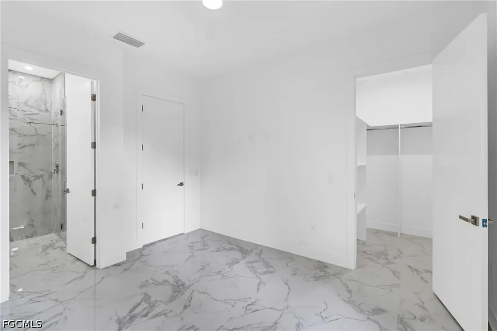 6037 N Moss Circle Labelle FL 33935
