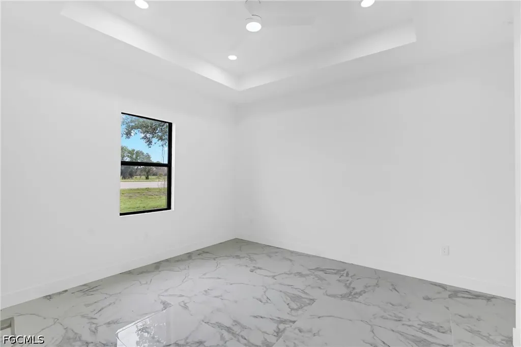 6037 N Moss Circle Labelle FL 33935