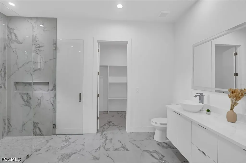 6037 N Moss Circle Labelle FL 33935