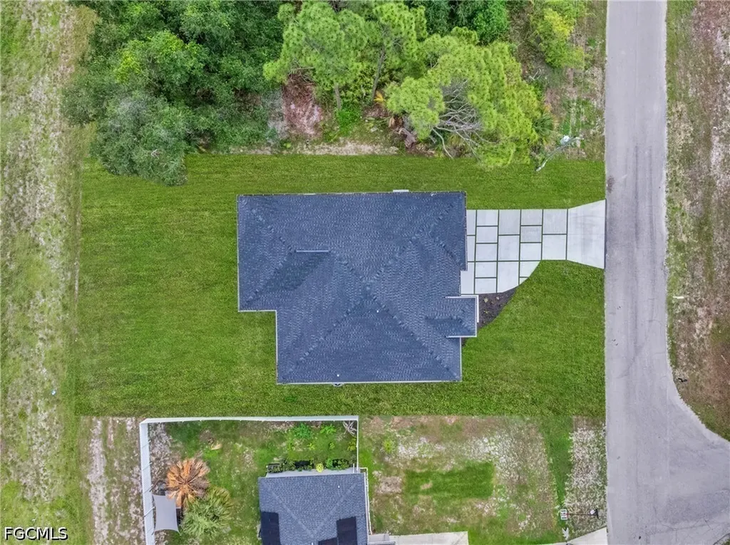 6037 N Moss Circle Labelle FL 33935