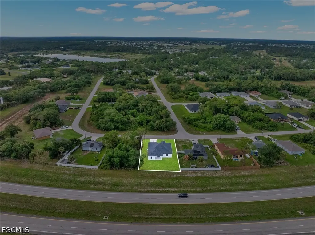 6037 N Moss Circle Labelle FL 33935