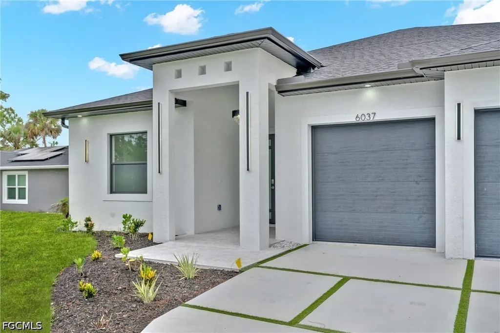 6037 N Moss Circle Labelle FL 33935